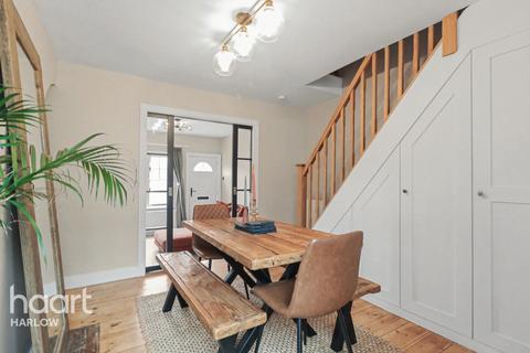 2 bedroom end of terrace house to rent, Sunnyside, STANSTED