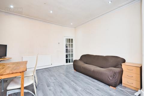 2 bedroom flat to rent, Green Lane,, Seven Kings, Ilford, Redbridge, IG3