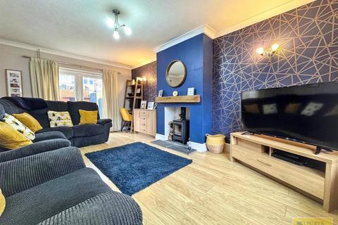 undefined, Nab Hill Avenue, Leek