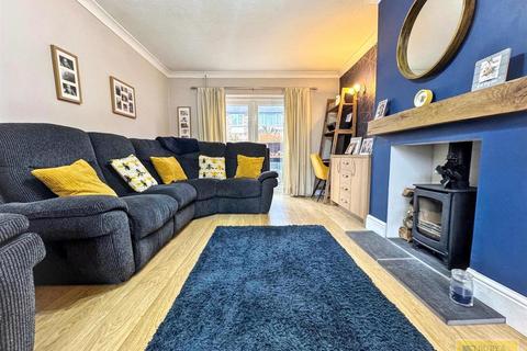 undefined, Nab Hill Avenue, Leek