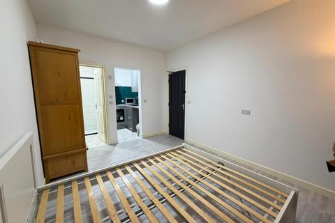 undefined, Cromwell Road, Hounslow