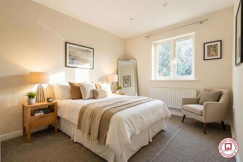 2 bedroom flat for sale, Brandon Court, Wake Green Road, Moseley
