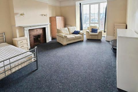 undefined, Room 4 Terrace Road, Newport