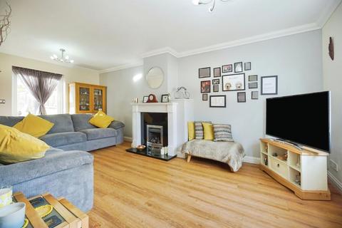 4 bedroom semi-detached house for sale, Hayne Court, Tiverton, EX16