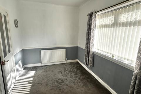3 bedroom semi-detached house for sale, South View Road, East Bierley, Bradford, West Yorkshire, BD4