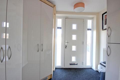 2 bedroom semi-detached bungalow for sale, Fulford Crescent, Willerby, Hull