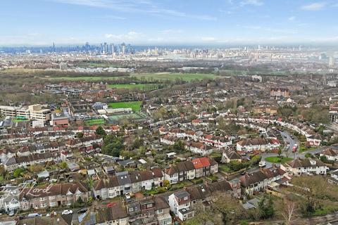4 bedroom terraced house for sale, Moordown, Shooters Hill