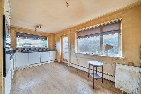 4 bedroom bungalow for sale, Pinewood Grove, New Haw, KT15