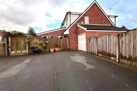 3 bedroom semi-detached house for sale, Landsberg Terrace, Failsworth, Manchester