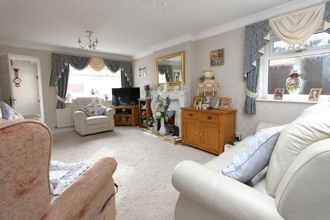 2 bedroom detached bungalow for sale, Shearwater Drive, Brierley Hill, DY5