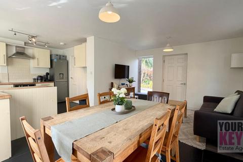 5 bedroom detached house for sale, The Street, Newington, Folkestone, Kent, CT18 8AU