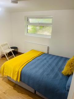 undefined, The Woodlands, Isleworth TW7