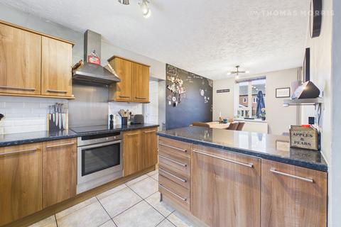 2 bedroom semi-detached house for sale, Lincoln Road, Cambridgeshire PE26