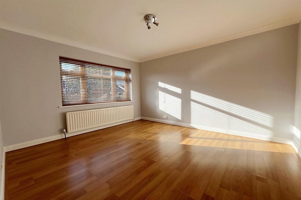 Dining Room/Bedroom