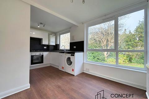 undefined, Basinghall Gardens, Sutton, SM2