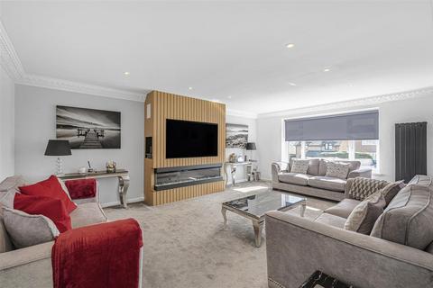 6 bedroom detached house for sale, Rustic Road, Peacehaven