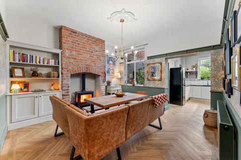 3 bedroom terraced house for sale, Outwood Road, Manchester M26