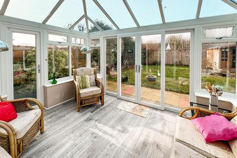 4 bedroom detached house for sale, Tideway, Littlehampton BN17