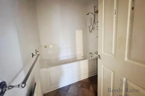 2 bedroom apartment to rent, Birch Tree Court, Merseyside L12