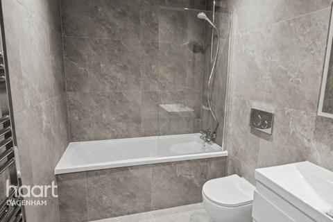 1 bedroom apartment to rent, Gale Street, Dagenham