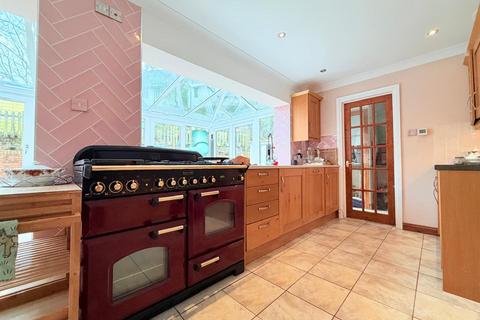 4 bedroom semi-detached house for sale, Cromwell Park, Tiverton EX16