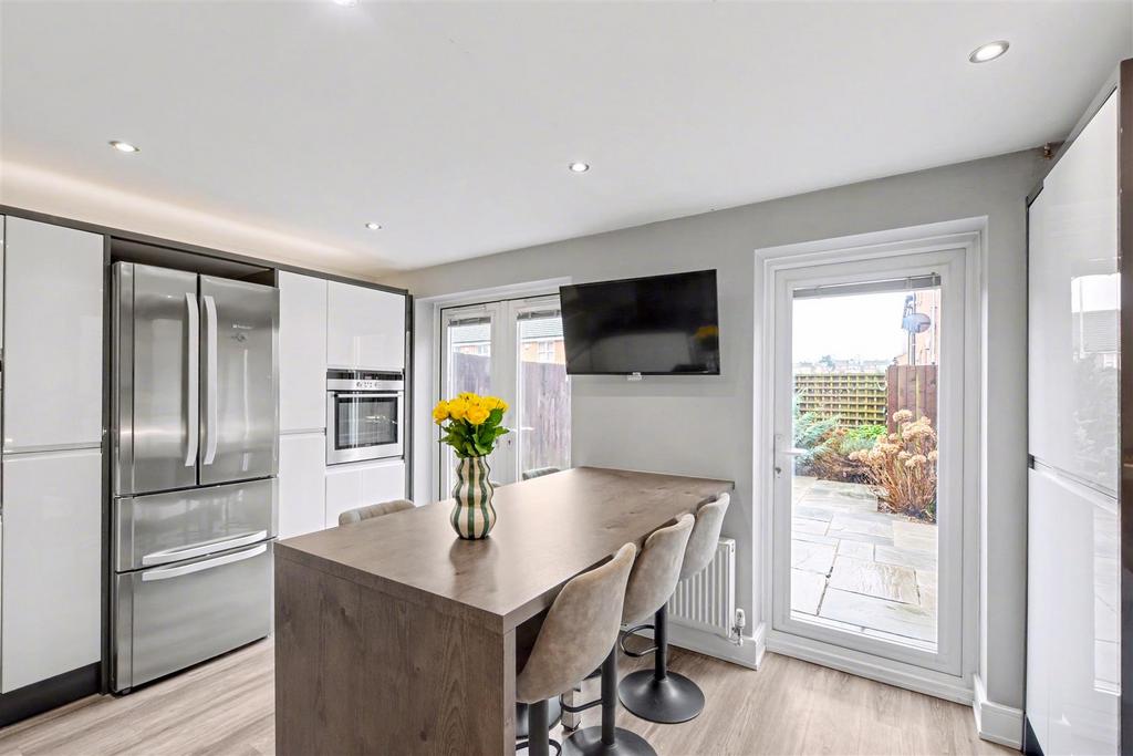 House in Nottingham, New Basford - View 2