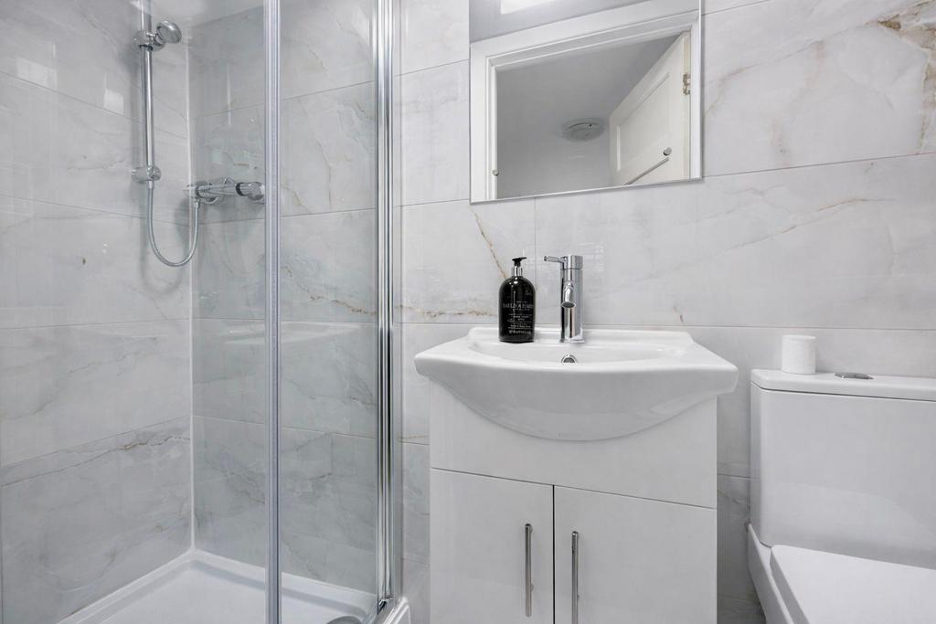 Bedroom 3 En-Suite