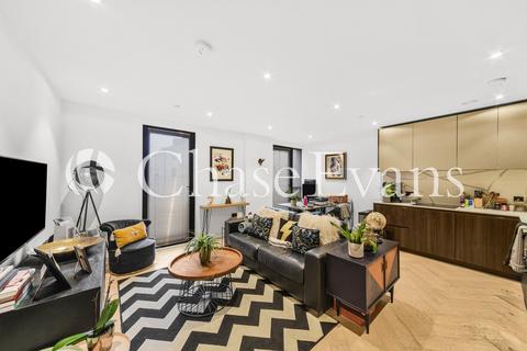 2 bedroom flat for sale, Luxe Tower, Dock Street, Aldgate, London, E1