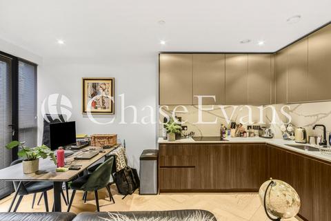 2 bedroom flat for sale, Luxe Tower, Dock Street, Aldgate, London, E1