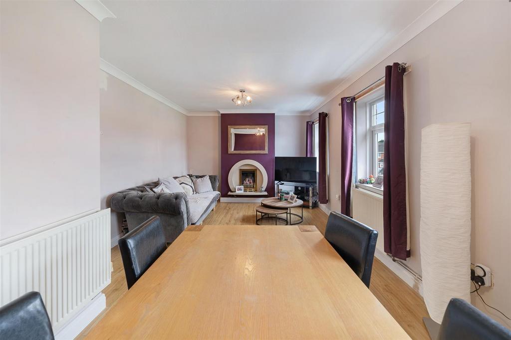 44 MOLYNEUX DRIVE (13 of 13).jpg