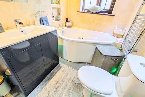 undefined, Cilsanws Lane, Merthyr Tydfil CF48