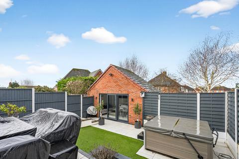 undefined, Heathbrook Avenue, Kingswinford, DY6