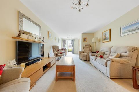 2 bedroom apartment for sale, Queens Gate, Wellington Road, Wokingham, RG40 2DS