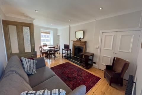 undefined, White Horse Close, Canongate EH8