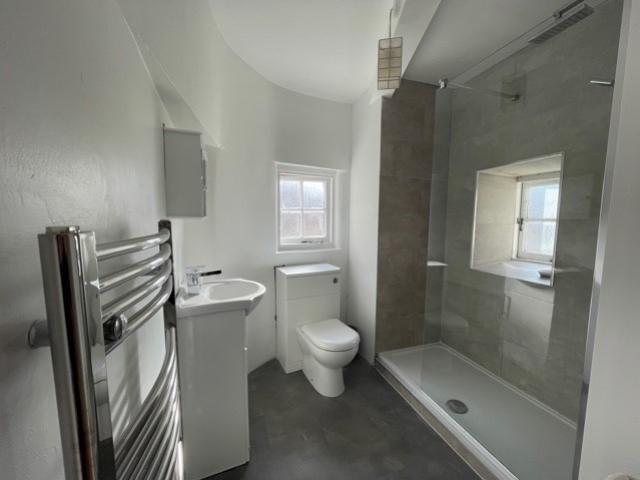 Shower-Room&All Accesories