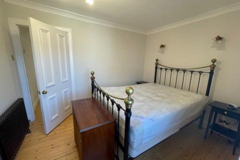 undefined, White Horse Close, Canongate EH8