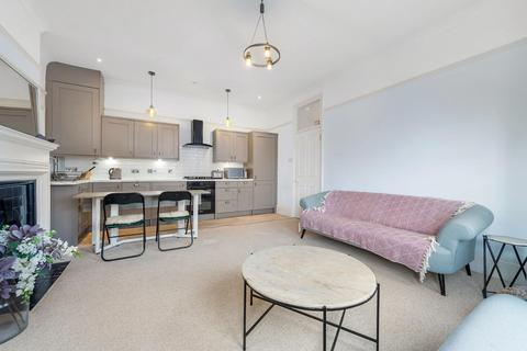 1 bedroom flat for sale, Bedford Hill, London SW12