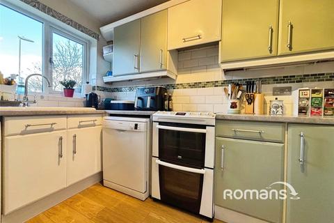 3 bedroom link detached house for sale, Ryves Avenue, Yateley, Hampshire