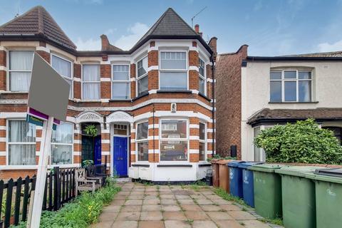 2 bedroom flat to rent, Pinner Road, Harrow, HA1