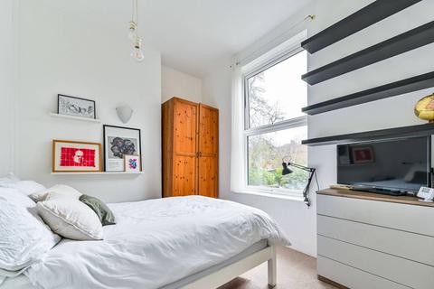 2 bedroom flat for sale, Hartham Road, Hillmarton Conservation Area, London, N7