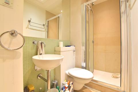 undefined, New Providence Wharf, London E14