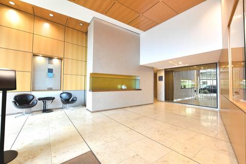 undefined, New Providence Wharf, London E14
