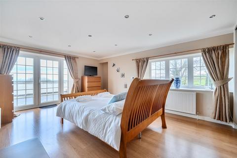 4 bedroom detached house for sale, Higher Clovelly