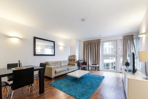New Providence Wharf, Fairmont Avenue, London, E14