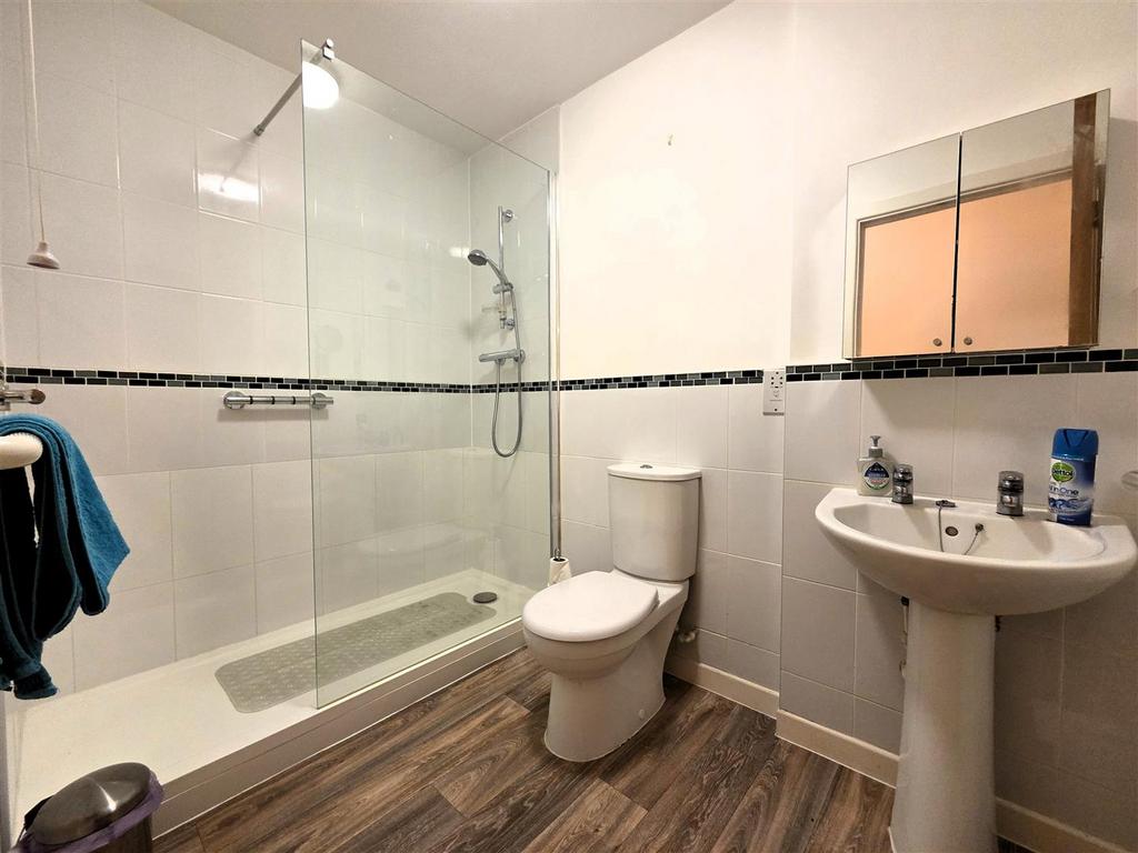Shower.jpg