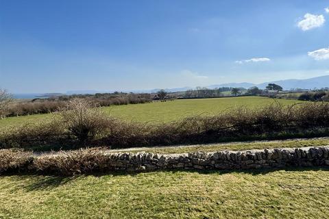 undefined, Hafoty, Plas Newydd Farm, Llangoed
