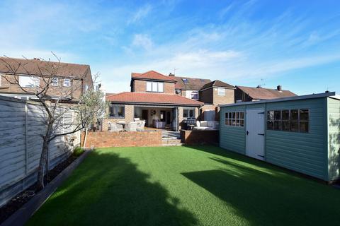 4 bedroom semi-detached house for sale, Follett Drive, Abbots Langley, WD5