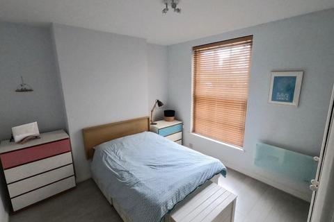 1 bedroom flat to rent, Brunswick Square, Gloucester