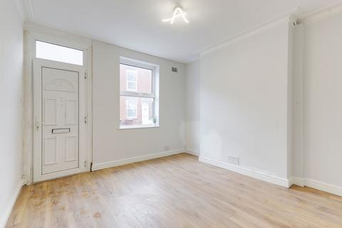 3 bedroom terraced house for sale, Westwood Road, Nottingham NG2