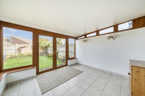 3 bedroom bungalow for sale, Queenhythe Road, Guildford GU4
